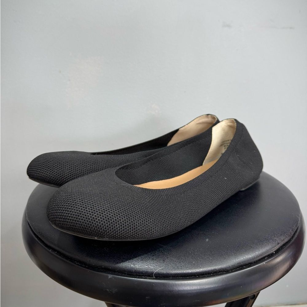 SALE! Black Amazon Brand Soft Flats Size 9.5